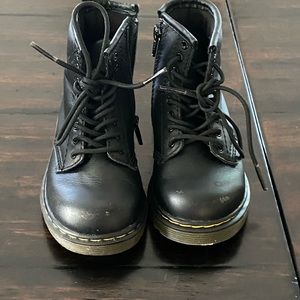 Toddler doc martens